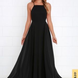 Lulus Black Halter Maxi Dress size Medium
